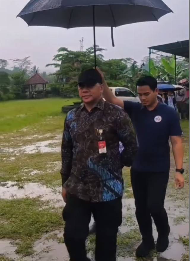 dirjen-bina-pemerintahan-desa-kunjungi-desa-talunombo-tinjau-inovasi-dan-program-unggulan-desa